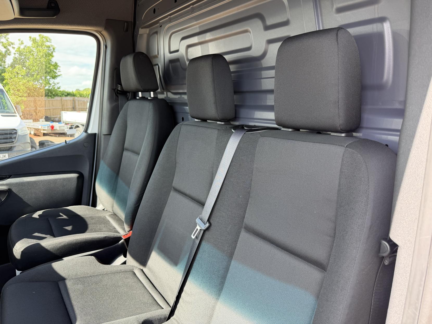 2020 Mercedes-Benz Sprinter 2.1 314 CDI Panel Van 5dr Diesel G-Tronic+ RWD L3 H2 Euro 6 (s/s) (143 ps) - Thumbnail 28