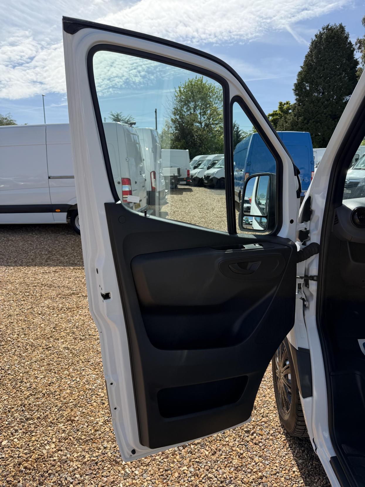 2020 Mercedes-Benz Sprinter 2.1 314 CDI Panel Van 5dr Diesel G-Tronic+ RWD L3 H2 Euro 6 (s/s) (143 ps) - Thumbnail 19