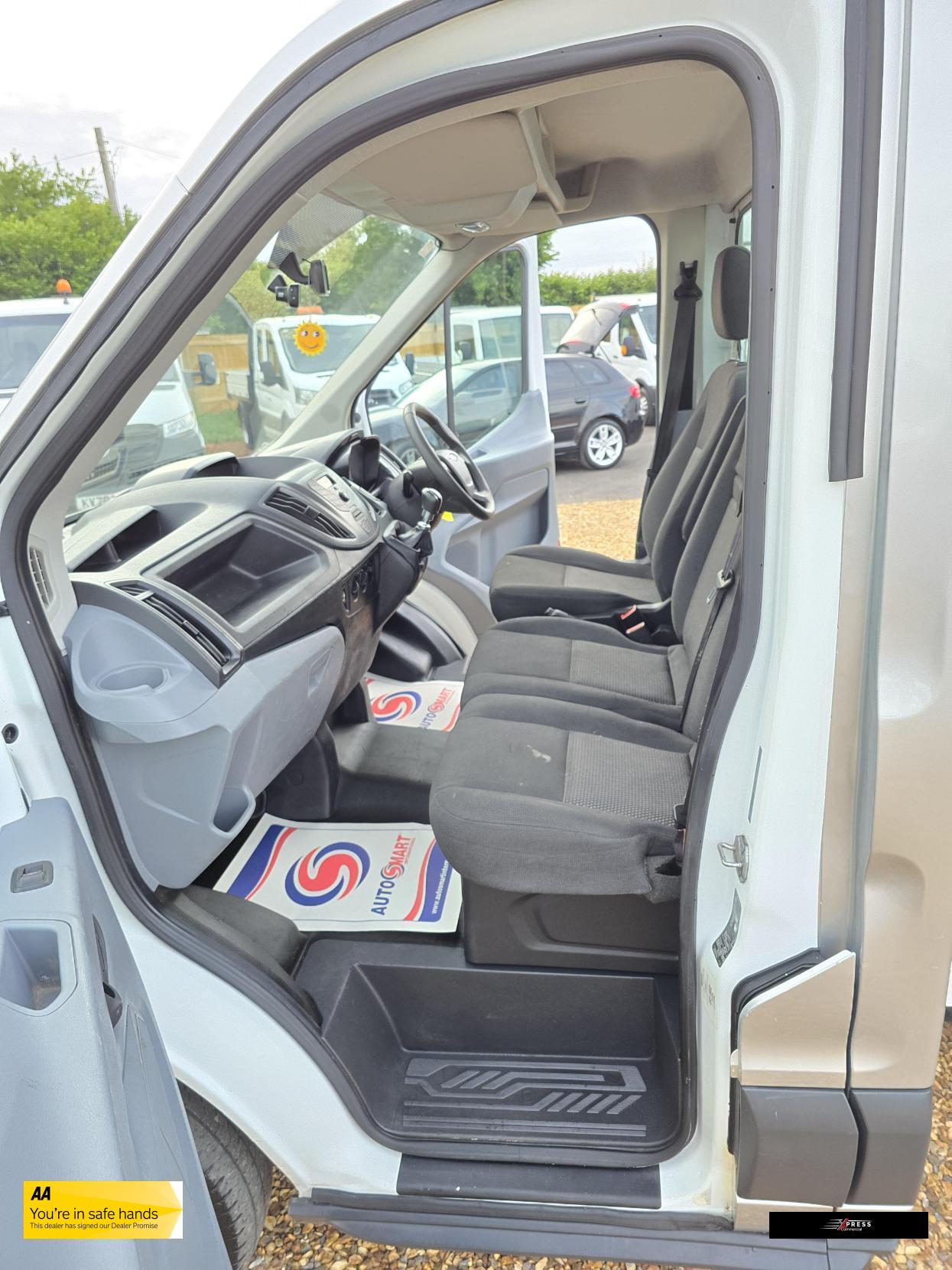 Ford Transit Transit 2.2 TDCi 350 1-Way Tipper 2dr Diesel Manual RWD L2 Euro 5 (s/s) (1-Stop) (125 ps)