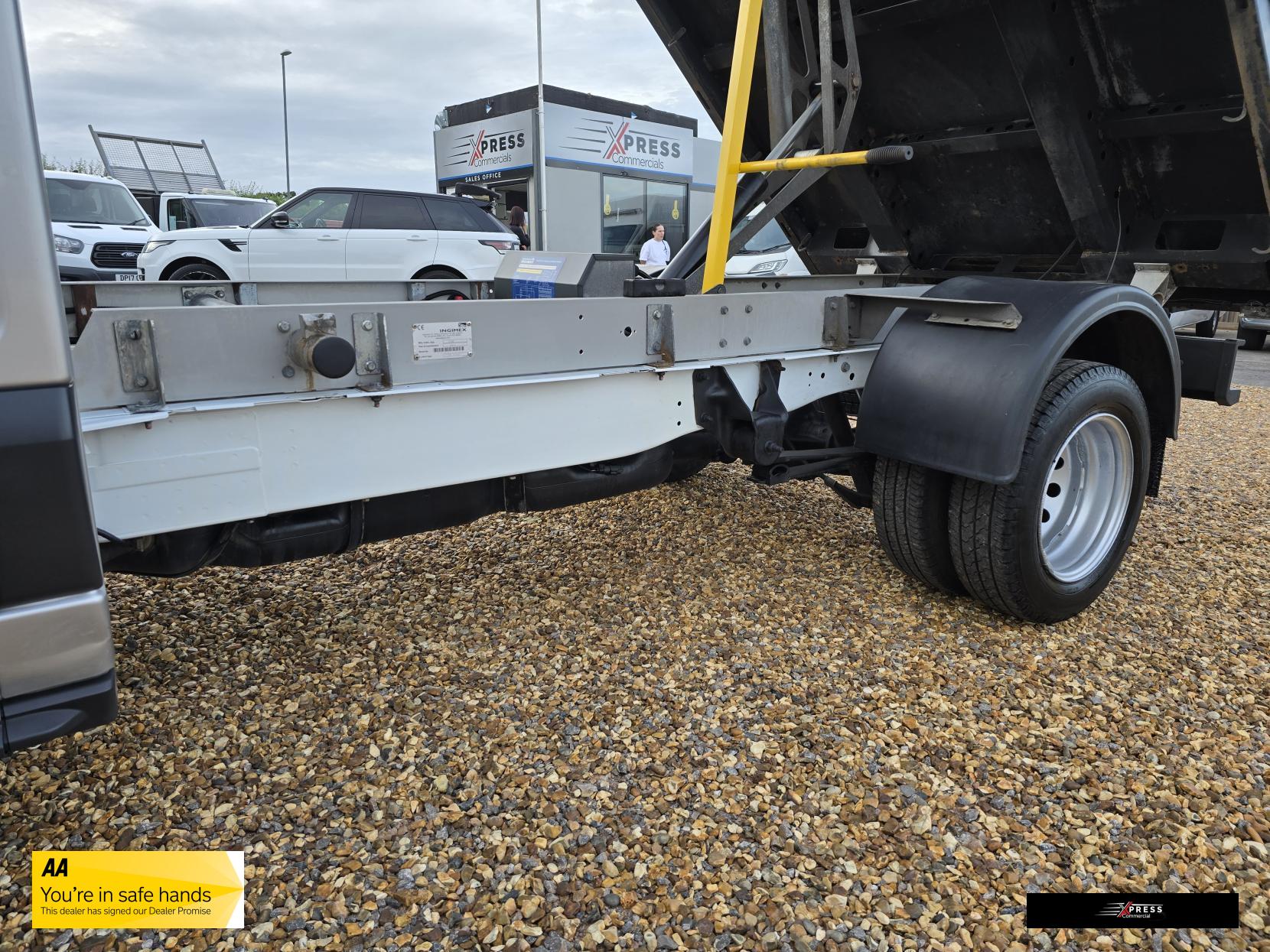 Ford Transit Transit 2.2 TDCi 350 1-Way Tipper 2dr Diesel Manual RWD L2 Euro 5 (s/s) (1-Stop) (125 ps)