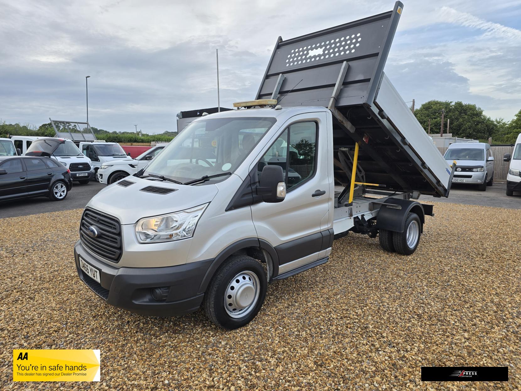 Ford Transit Transit 2.2 TDCi 350 1-Way Tipper 2dr Diesel Manual RWD L2 Euro 5 (s/s) (1-Stop) (125 ps)
