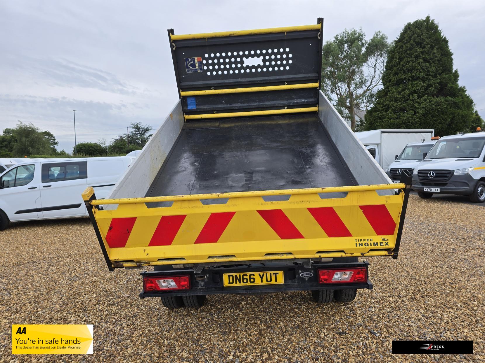 Ford Transit Transit 2.2 TDCi 350 1-Way Tipper 2dr Diesel Manual RWD L2 Euro 5 (s/s) (1-Stop) (125 ps)