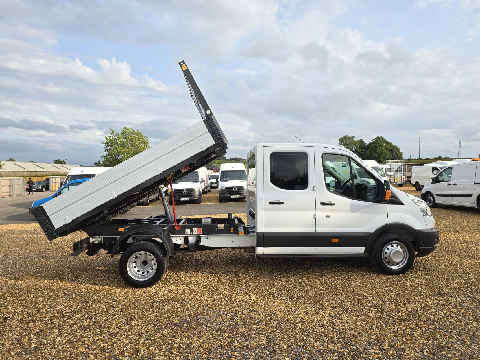 Ford Transit 2.2 TDCi 350 1-Way Double Tipper Double Cab 4dr Diesel Manual RWD L3 Euro 5 (1-Way, 1-Stop) (125 ps)