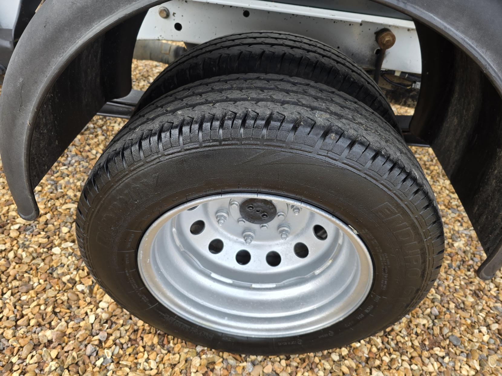 Ford Transit 2.2 TDCi 350 1-Way Double Tipper Double Cab 4dr Diesel Manual RWD L3 Euro 5 (1-Way, 1-Stop) (125 ps)