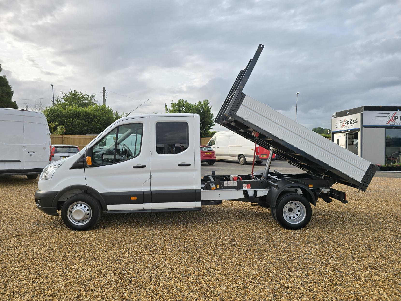 Ford Transit 2.2 TDCi 350 1-Way Double Tipper Double Cab 4dr Diesel Manual RWD L3 Euro 5 (1-Way, 1-Stop) (125 ps)