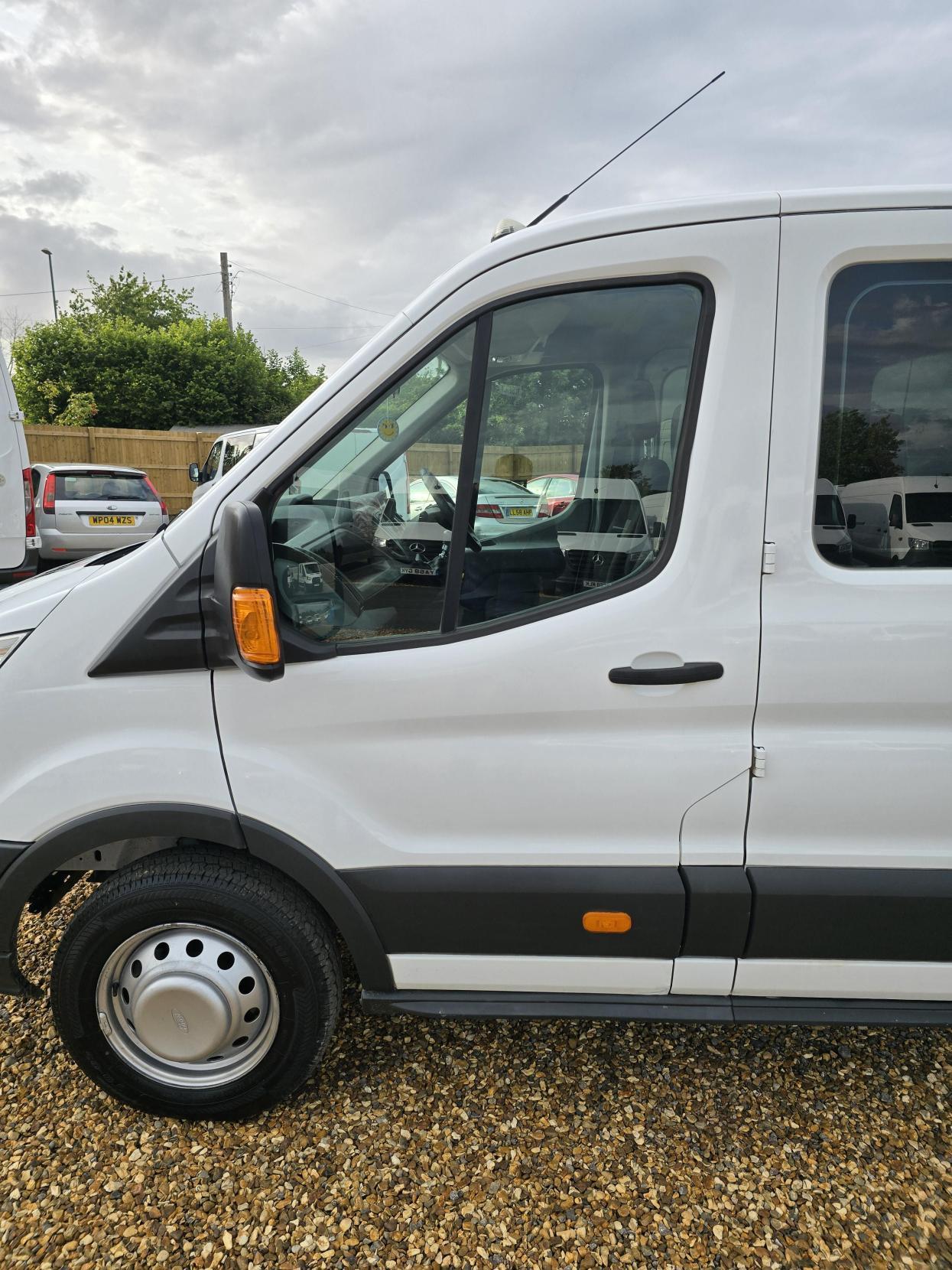 Ford Transit 2.2 TDCi 350 1-Way Double Tipper Double Cab 4dr Diesel Manual RWD L3 Euro 5 (1-Way, 1-Stop) (125 ps)