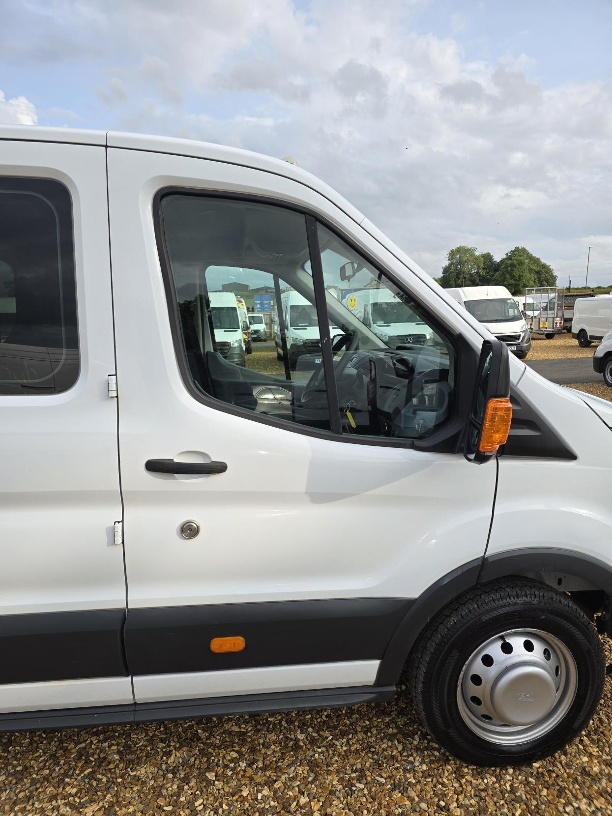 Ford Transit 2.2 TDCi 350 1-Way Double Tipper Double Cab 4dr Diesel Manual RWD L3 Euro 5 (1-Way, 1-Stop) (125 ps)