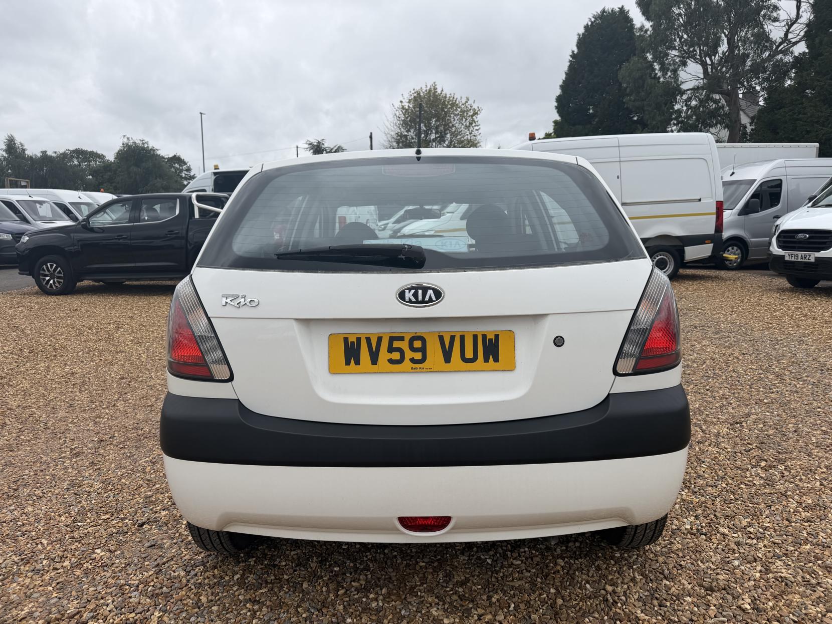 2009 Kia Rio 1.4 Hatchback 5dr Petrol Manual (139 g/km, 95 bhp) - Thumbnail 10