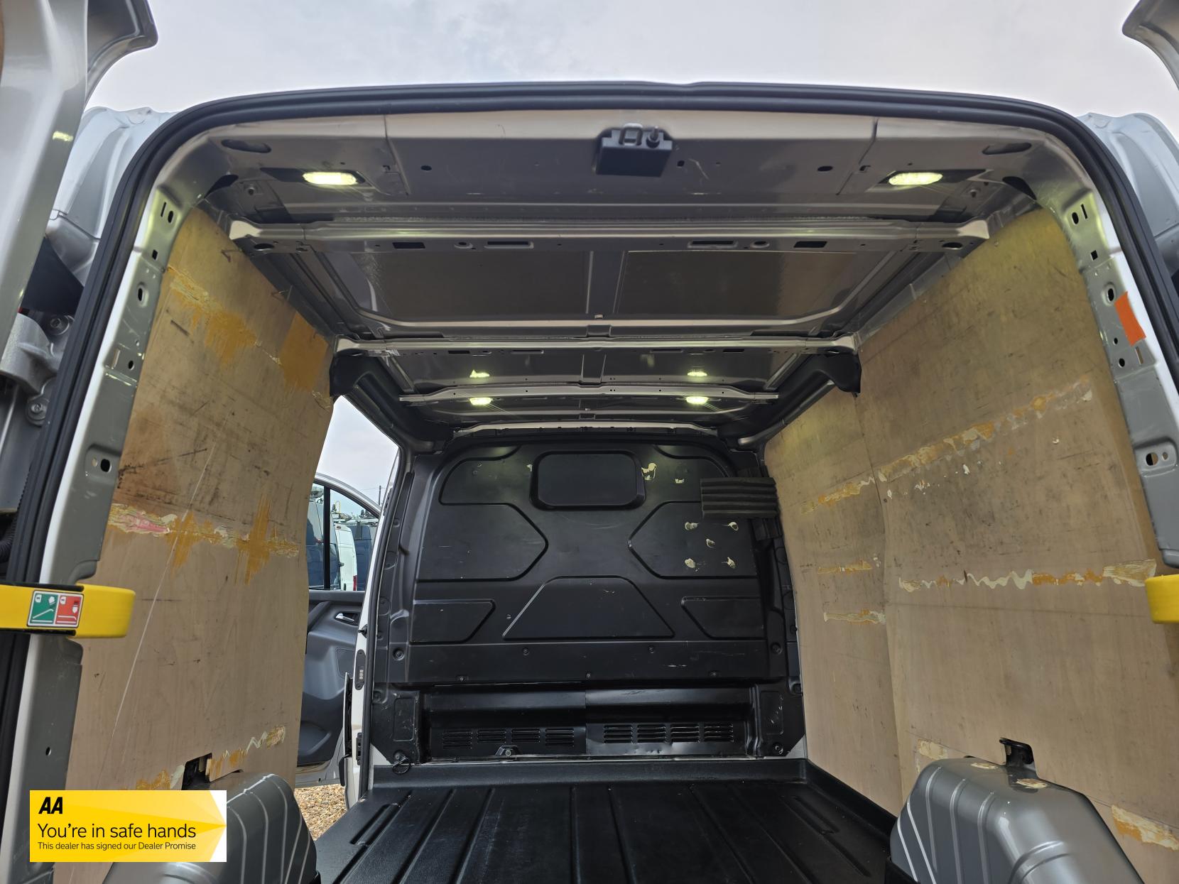 Ford Transit Custom 2.2 TDCi 290 Trend Panel Van 5dr Diesel Manual L1 H1 (186 g/km, 123 bhp)
