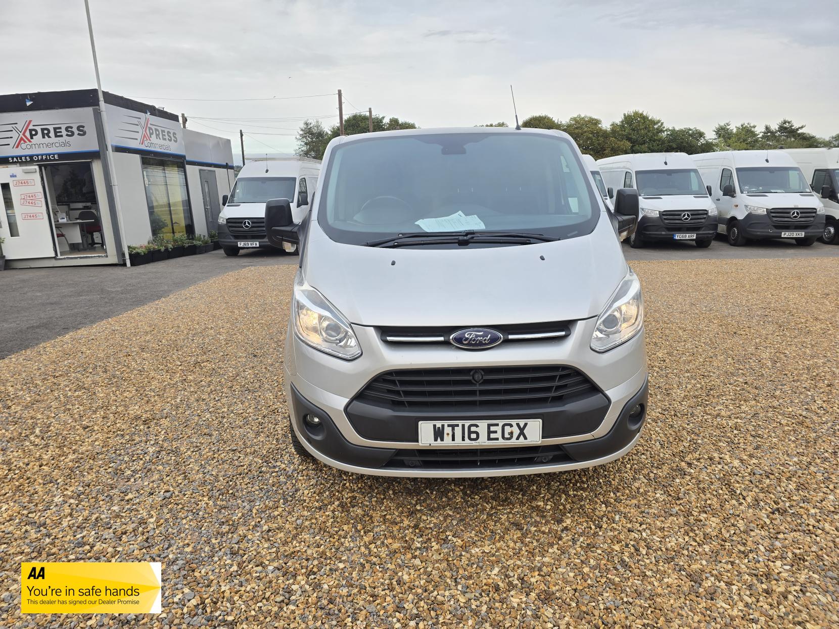 Ford Transit Custom 2.2 TDCi 290 Trend Panel Van 5dr Diesel Manual L1 H1 (186 g/km, 123 bhp)