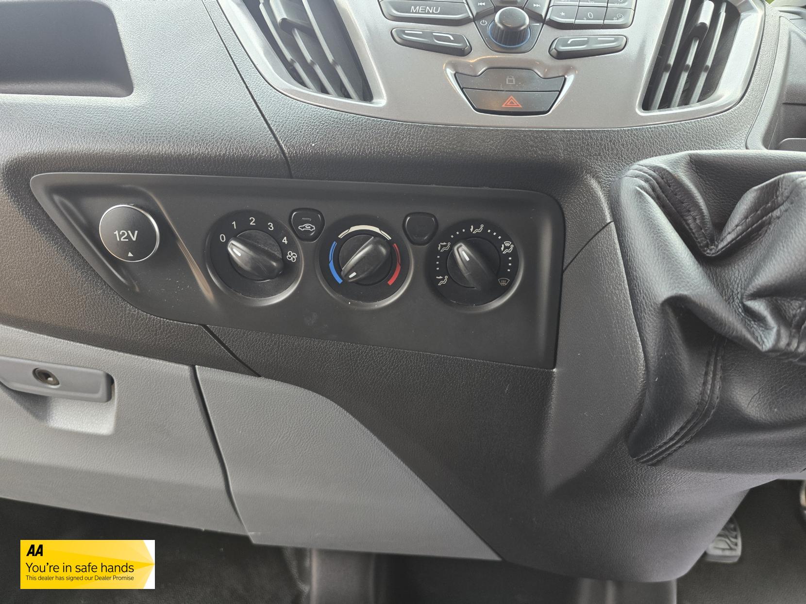 Ford Transit Custom 2.2 TDCi 290 Trend Panel Van 5dr Diesel Manual L1 H1 (186 g/km, 123 bhp)