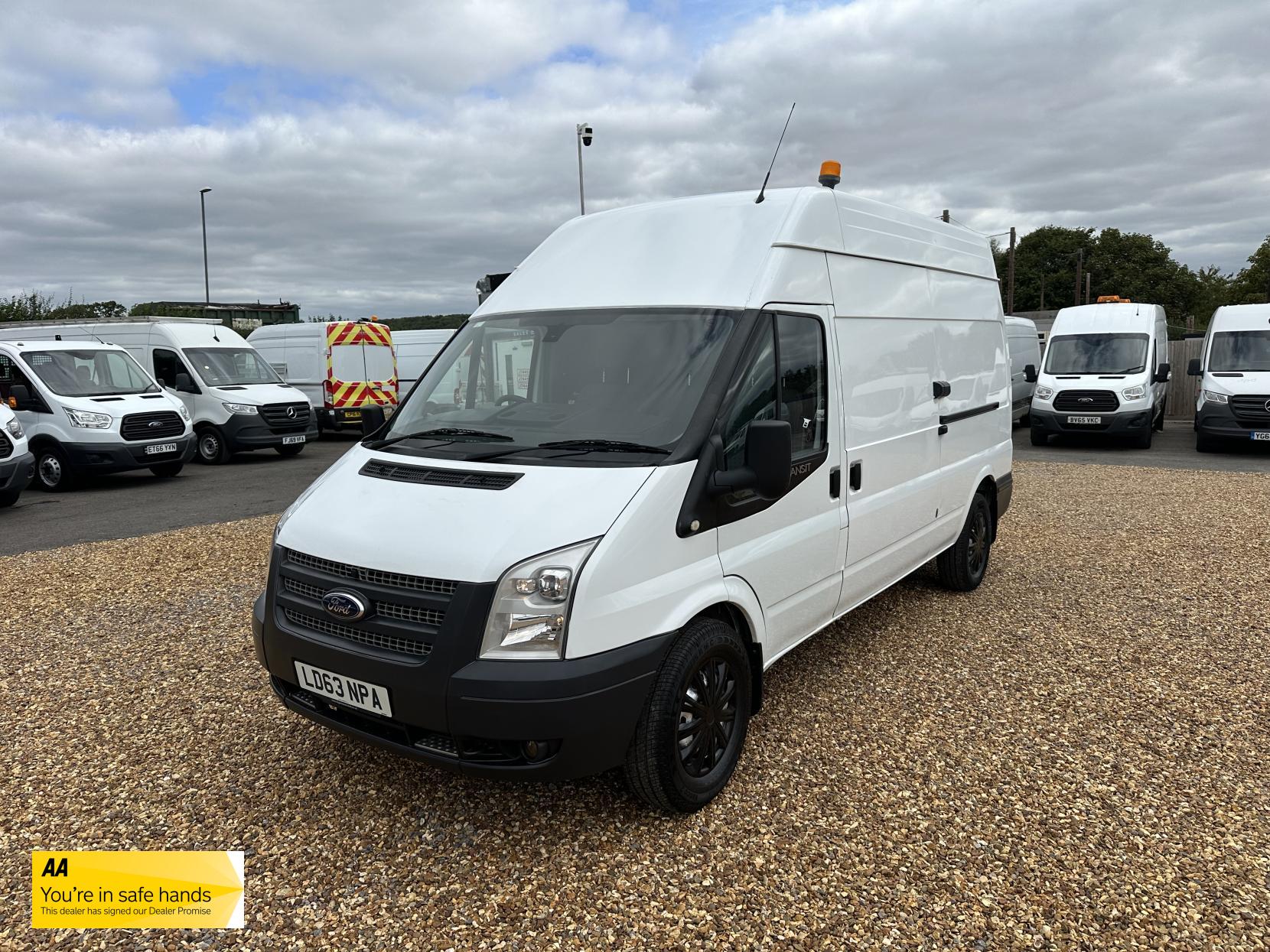 Ford Transit 2.2 TDCi 350 Panel Van 3dr Diesel Manual RWD L3 H3 (224 g/km, 98 bhp)