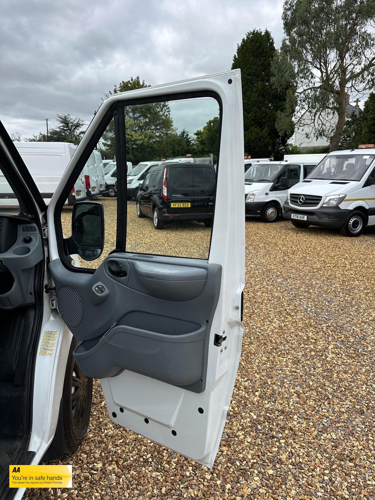 Ford Transit 2.2 TDCi 350 Panel Van 3dr Diesel Manual RWD L3 H3 (224 g/km, 98 bhp)