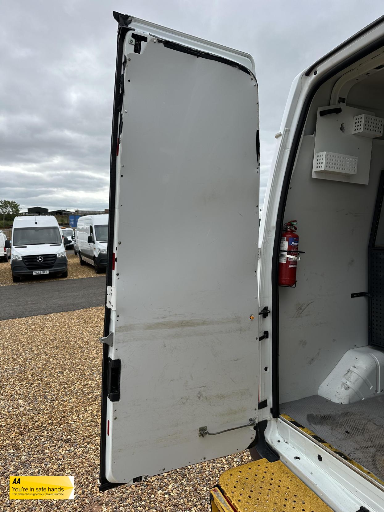 Ford Transit 2.2 TDCi 350 Panel Van 3dr Diesel Manual RWD L3 H3 (224 g/km, 98 bhp)