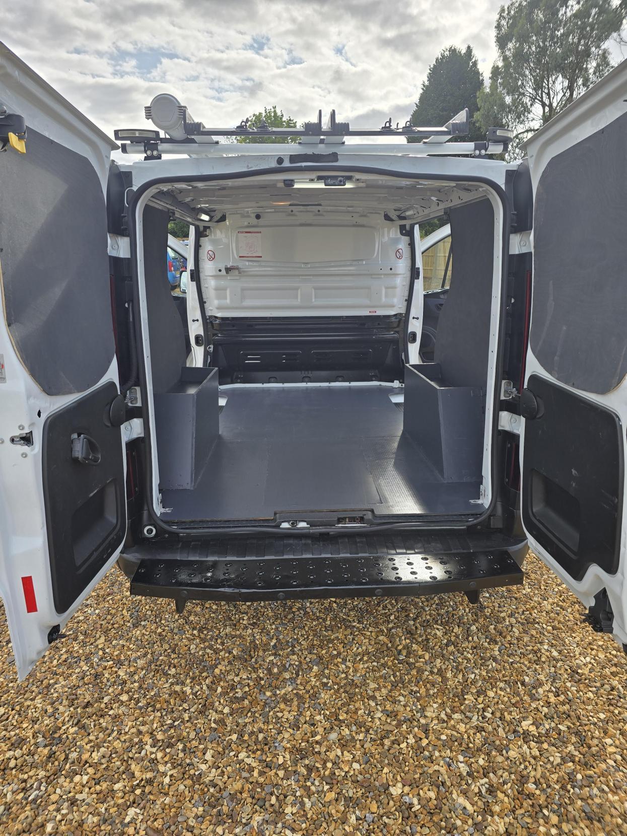 Vauxhall Vivaro 1.6 CDTi 2900 Panel Van 5dr Diesel Manual L1 H1 Euro 6 (s/s) (95 ps)