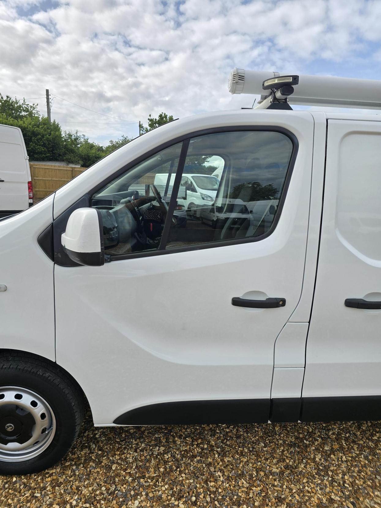 Vauxhall Vivaro 1.6 CDTi 2900 Panel Van 5dr Diesel Manual L1 H1 Euro 6 (s/s) (95 ps)
