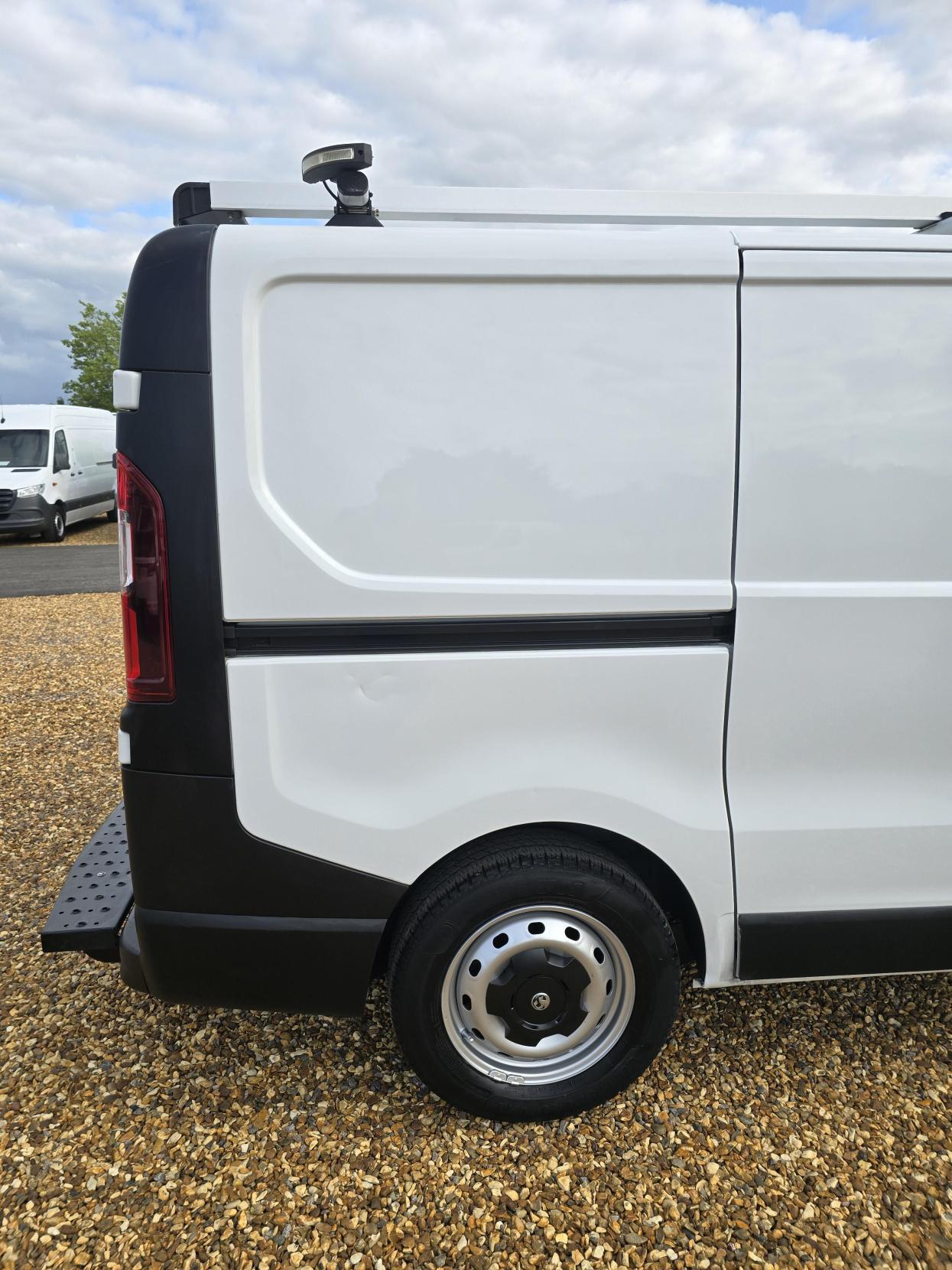 Vauxhall Vivaro 1.6 CDTi 2900 Panel Van 5dr Diesel Manual L1 H1 Euro 6 (s/s) (95 ps)