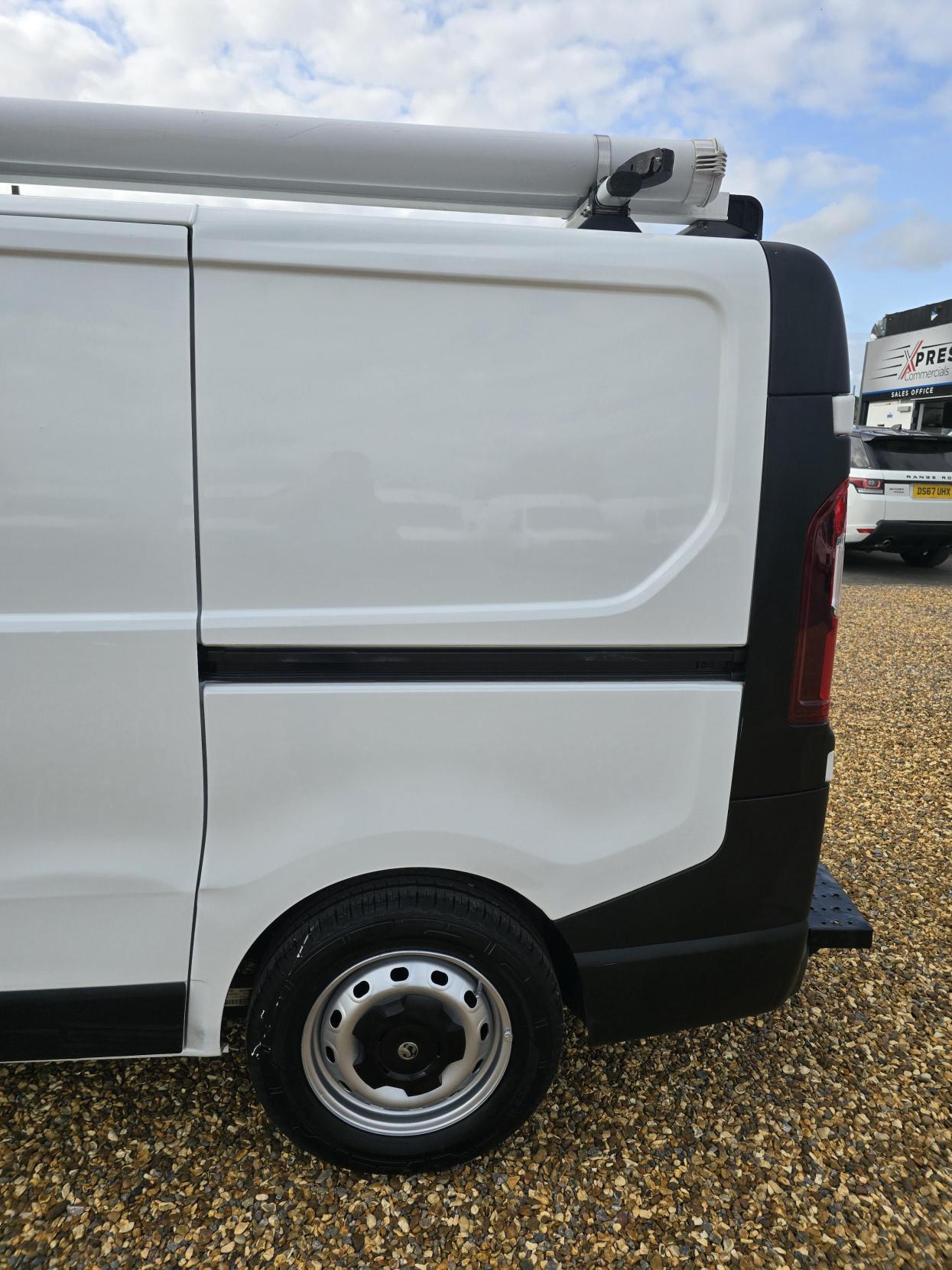 Vauxhall Vivaro 1.6 CDTi 2900 Panel Van 5dr Diesel Manual L1 H1 Euro 6 (s/s) (95 ps)