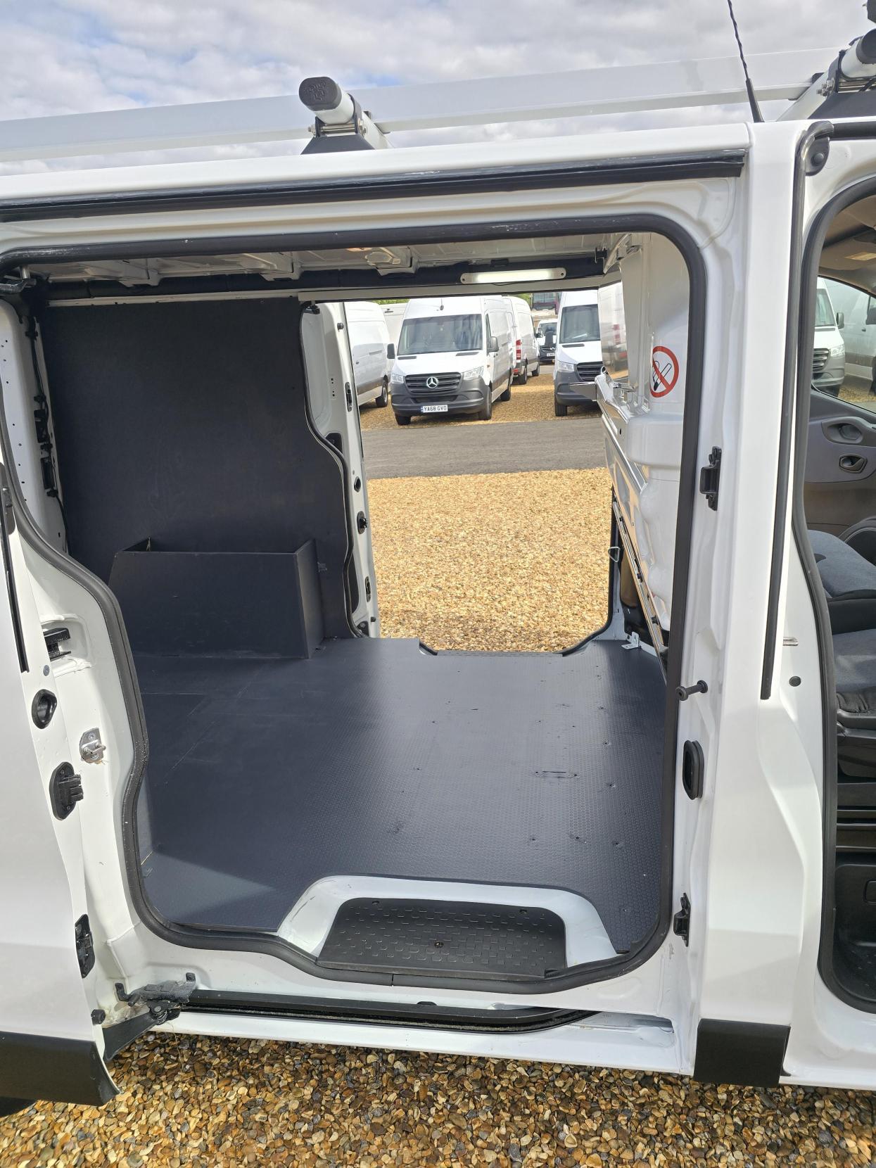 Vauxhall Vivaro 1.6 CDTi 2900 Panel Van 5dr Diesel Manual L1 H1 Euro 6 (s/s) (95 ps)