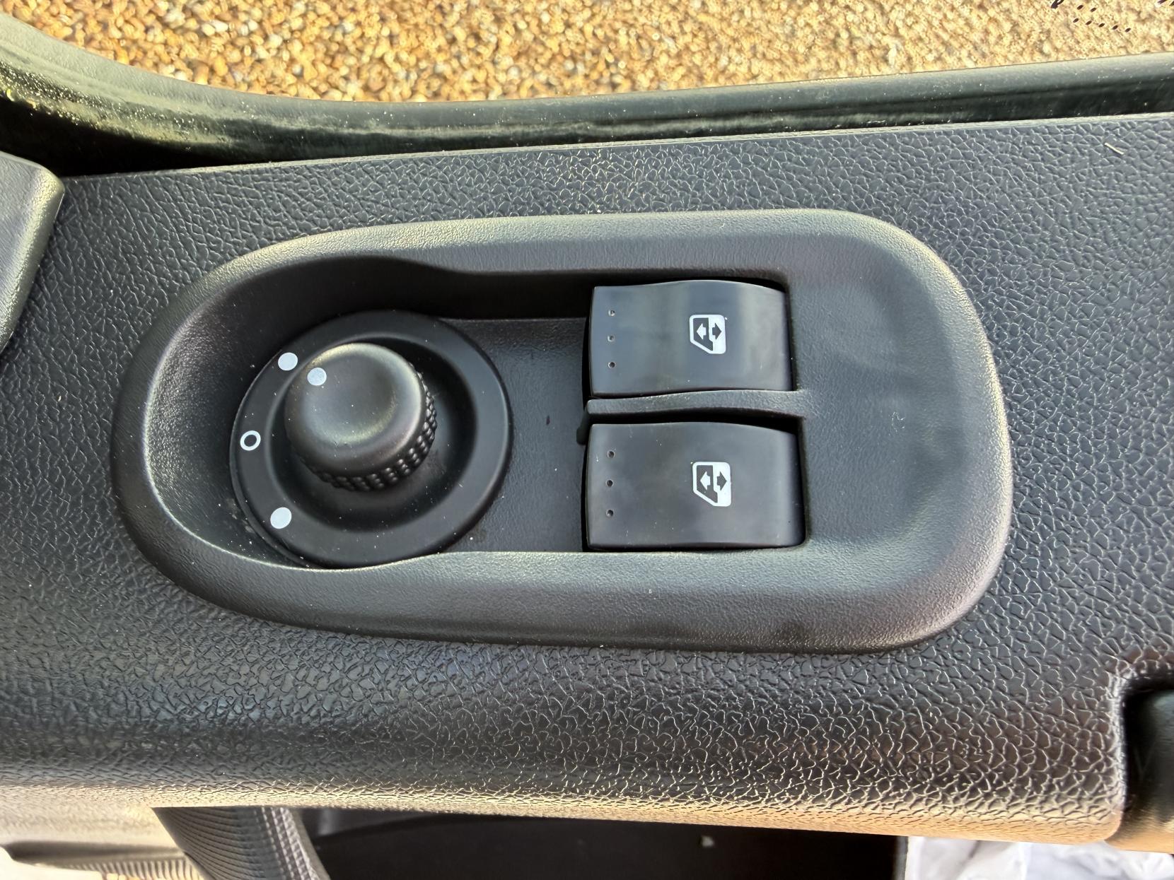 Vauxhall Movano 2.3 CDTi 3500 Panel Van 5dr Diesel Manual FWD L2 H2 Euro 6 (130 ps)