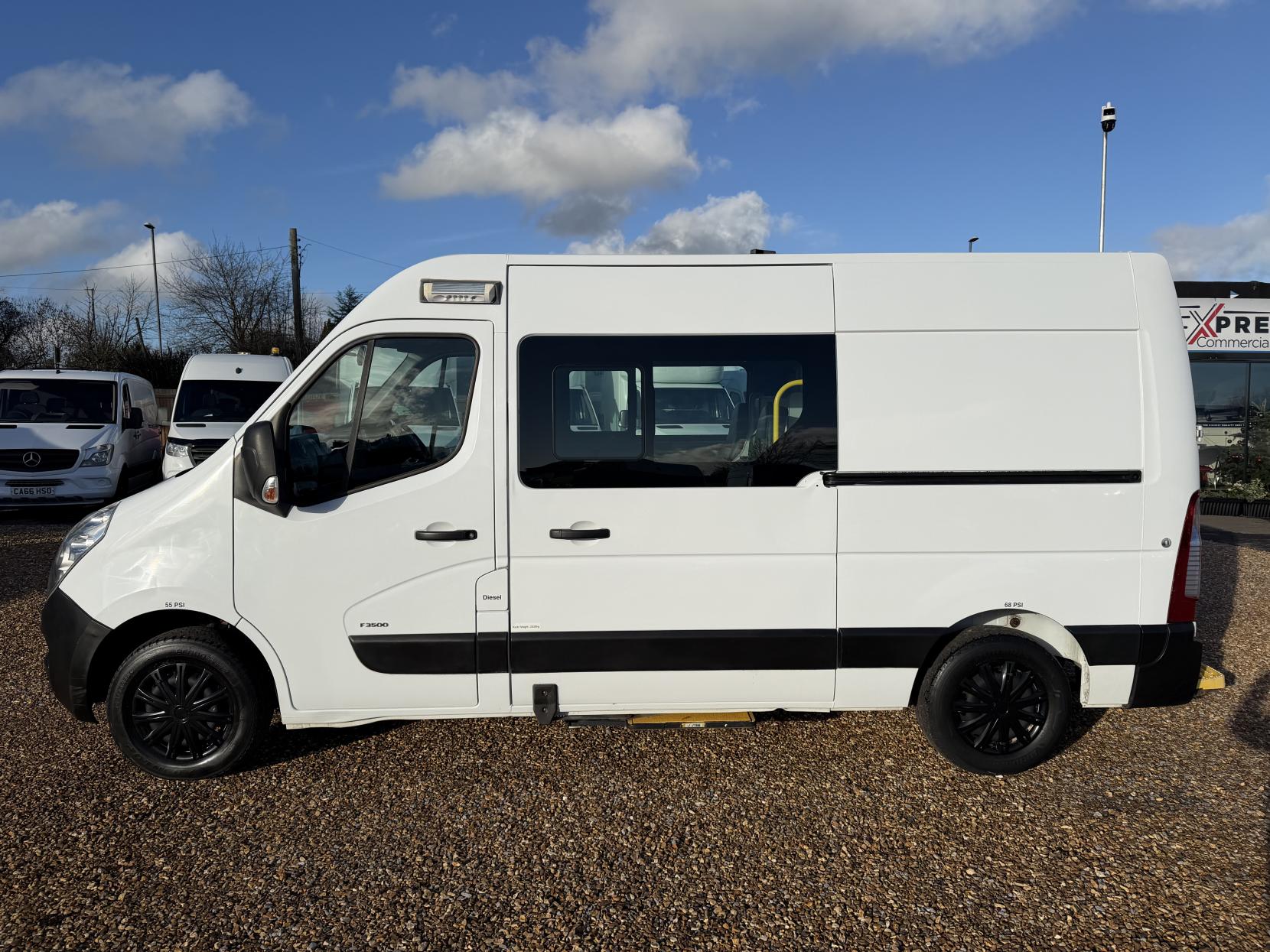 Vauxhall Movano 2.3 CDTi 3500 Panel Van 5dr Diesel Manual FWD L2 H2 Euro 6 (130 ps)