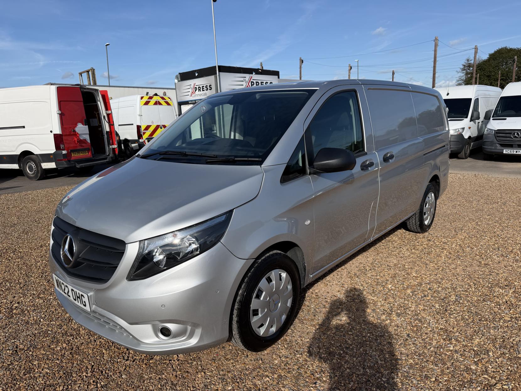2022 Mercedes-Benz Vito 2.0 114 CDI Progressive Panel Van 5dr Diesel G-Tronic RWD L2 Euro 6 (s/s) (LWB) (136 ps) - Thumbnail 7