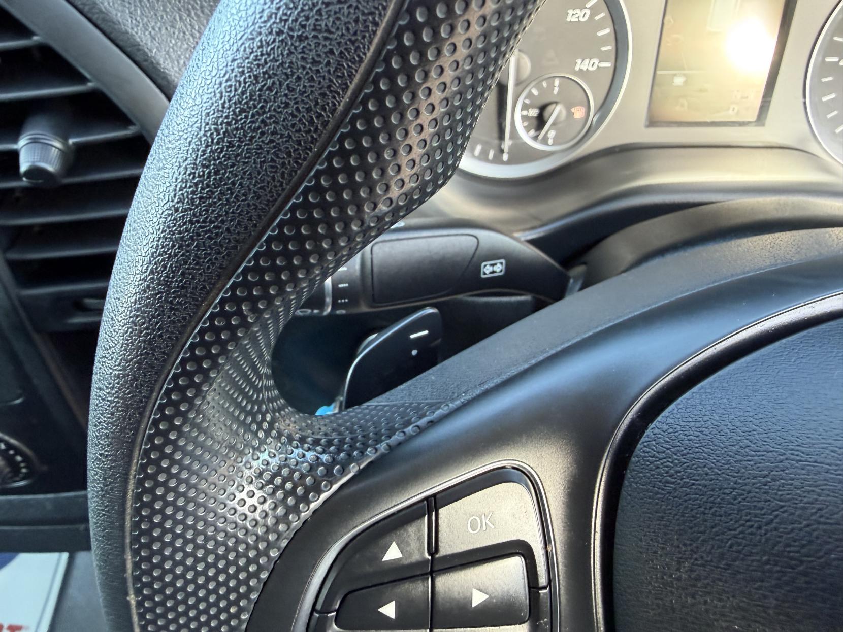 2022 Mercedes-Benz Vito 2.0 114 CDI Progressive Panel Van 5dr Diesel G-Tronic RWD L2 Euro 6 (s/s) (LWB) (136 ps) - Thumbnail 16
