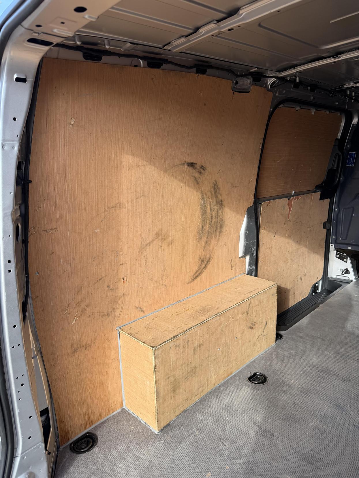 2022 Mercedes-Benz Vito 2.0 114 CDI Progressive Panel Van 5dr Diesel G-Tronic RWD L2 Euro 6 (s/s) (LWB) (136 ps) - Thumbnail 37