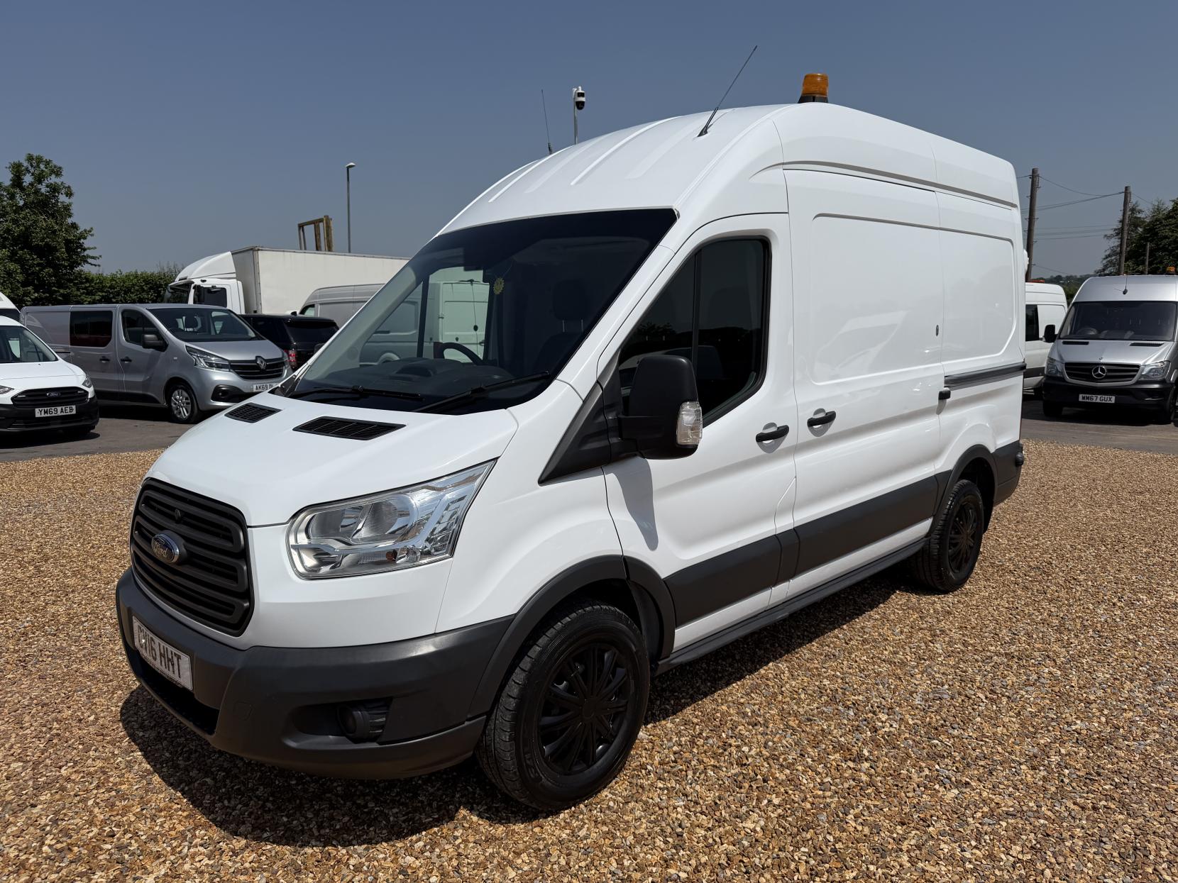 2016 Ford Transit 2.2 TDCi 350 Panel Van 5dr Diesel Manual RWD L2 H3 Euro 5 (155 ps) - Thumbnail 7