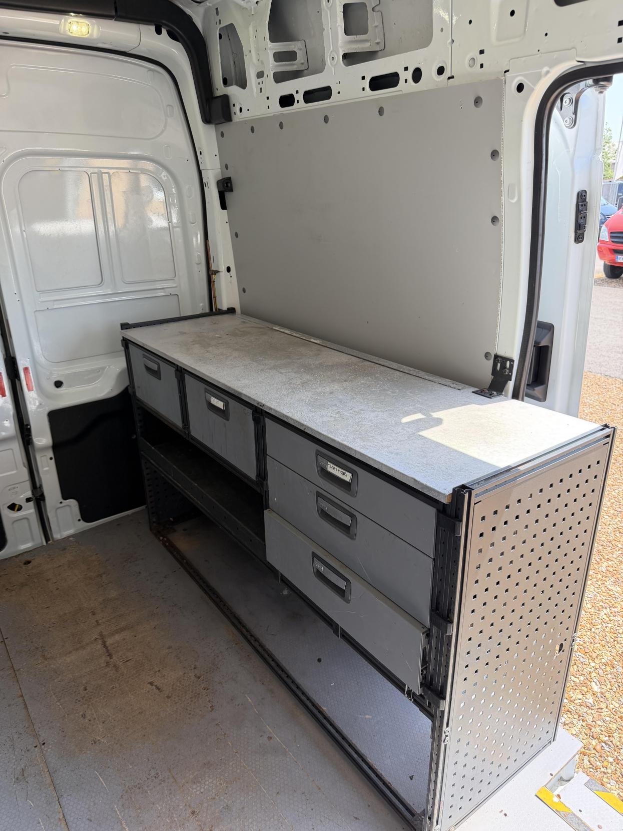 2016 Ford Transit 2.2 TDCi 350 Panel Van 5dr Diesel Manual RWD L2 H3 Euro 5 (155 ps) - Thumbnail 37