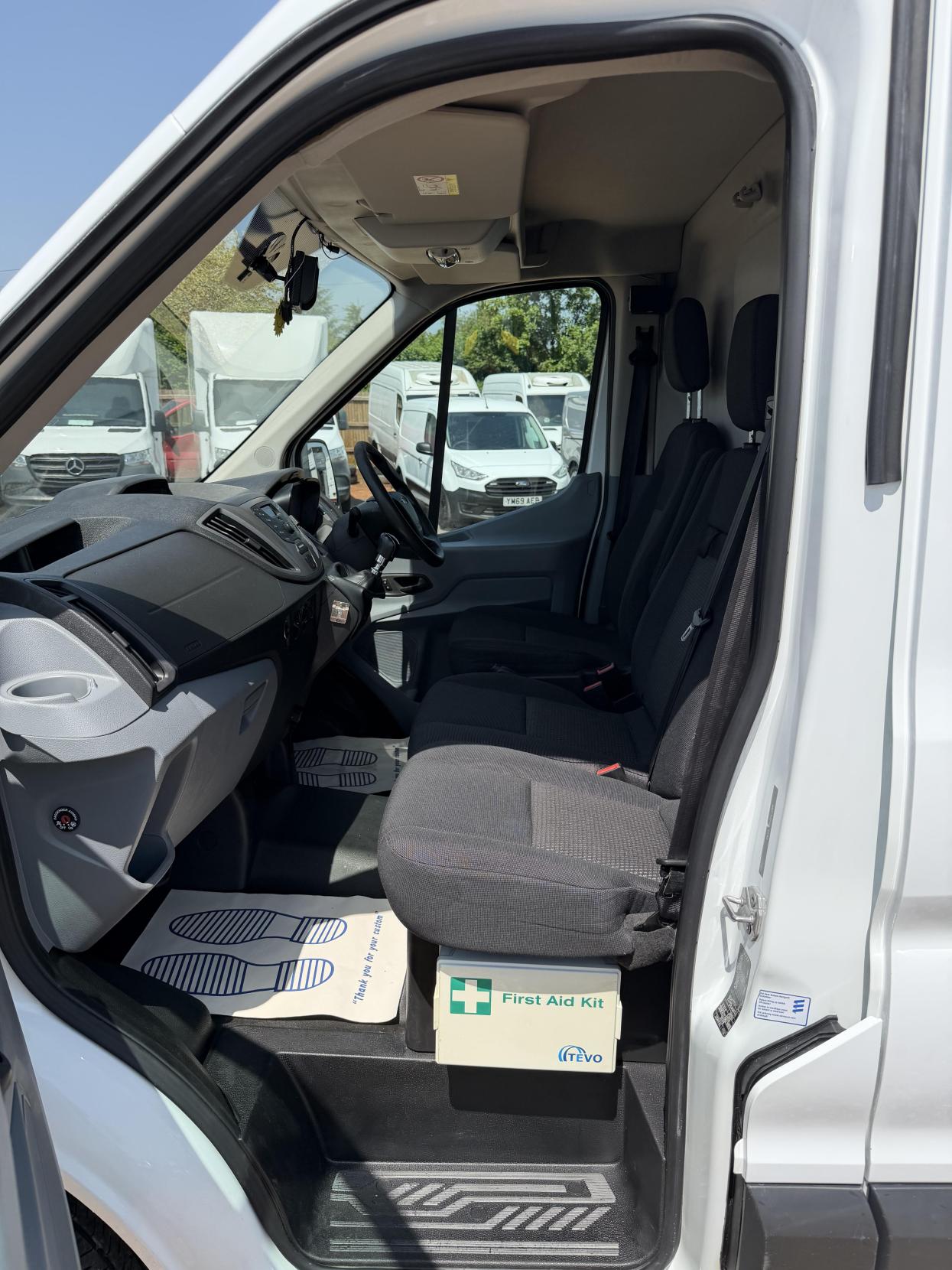 2016 Ford Transit 2.2 TDCi 350 Panel Van 5dr Diesel Manual RWD L2 H3 Euro 5 (155 ps) - Thumbnail 18