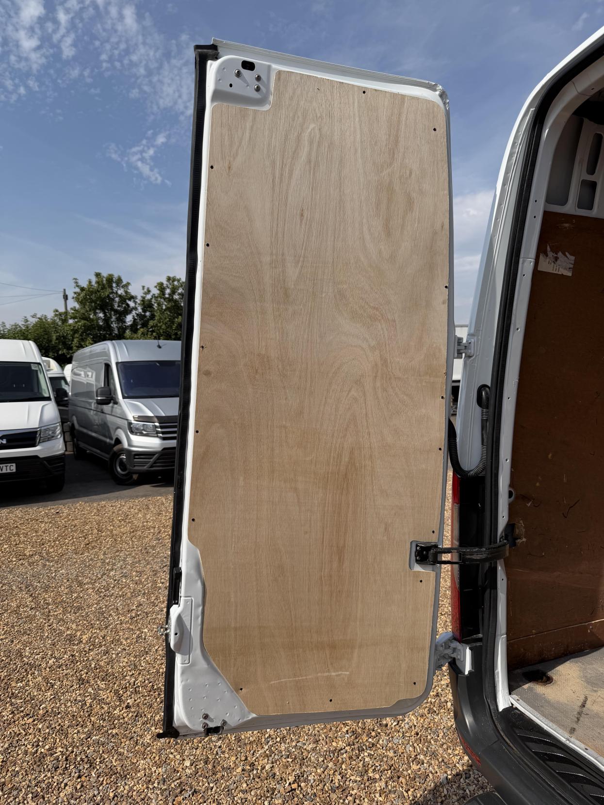 2019 Mercedes-Benz Sprinter 2.1 311 CDI Panel Van 5dr Diesel Manual RWD L3 H2 Euro 6 (114 ps) - Thumbnail 37