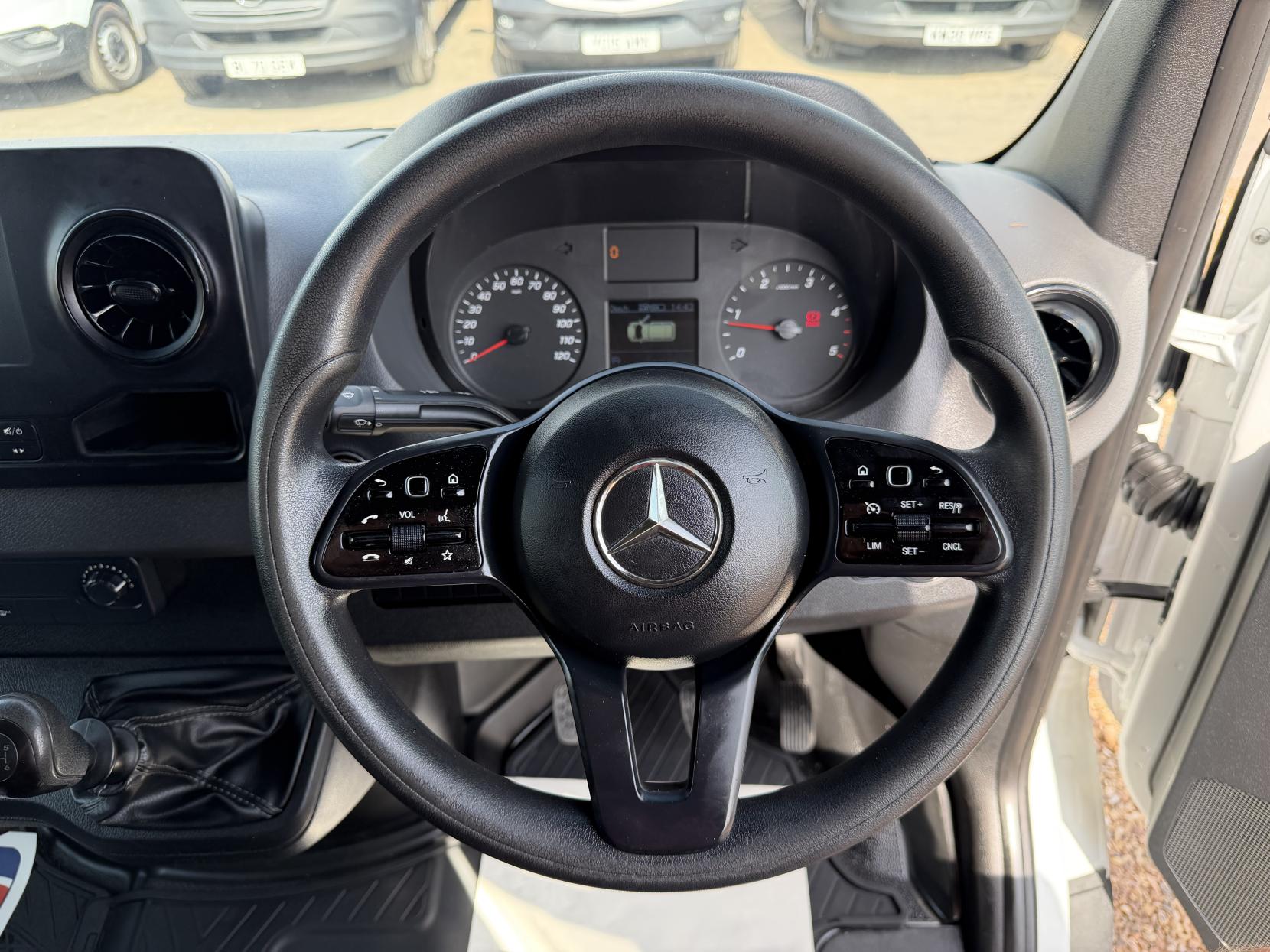 2019 Mercedes-Benz Sprinter 2.1 311 CDI Panel Van 5dr Diesel Manual RWD L3 H2 Euro 6 (114 ps) - Thumbnail 24