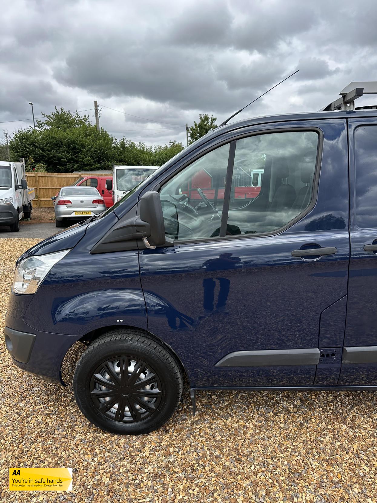 Ford Transit Custom 2.2 TDCi 330 Trend Panel Van 5dr Diesel Manual L2 H1 (197 g/km, 123 bhp)
