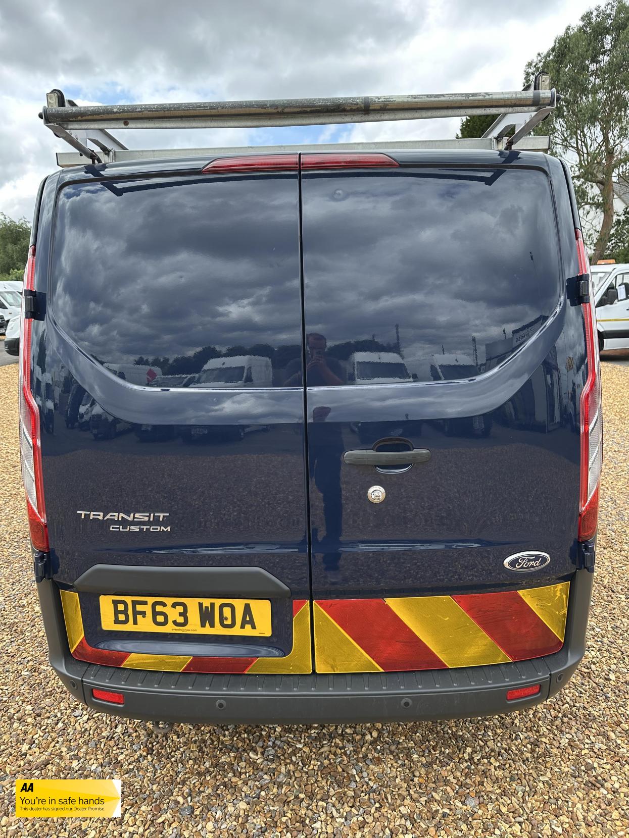 Ford Transit Custom 2.2 TDCi 330 Trend Panel Van 5dr Diesel Manual L2 H1 (197 g/km, 123 bhp)