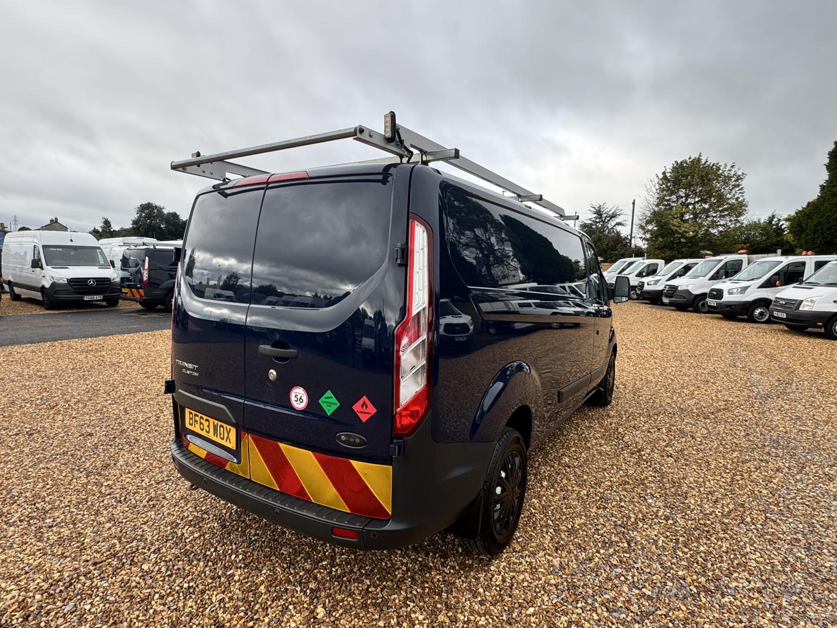 Ford Transit Custom 2.2 TDCi 330 Trend Panel Van 5dr Diesel Manual L2 H1 (197 g/km, 123 bhp)