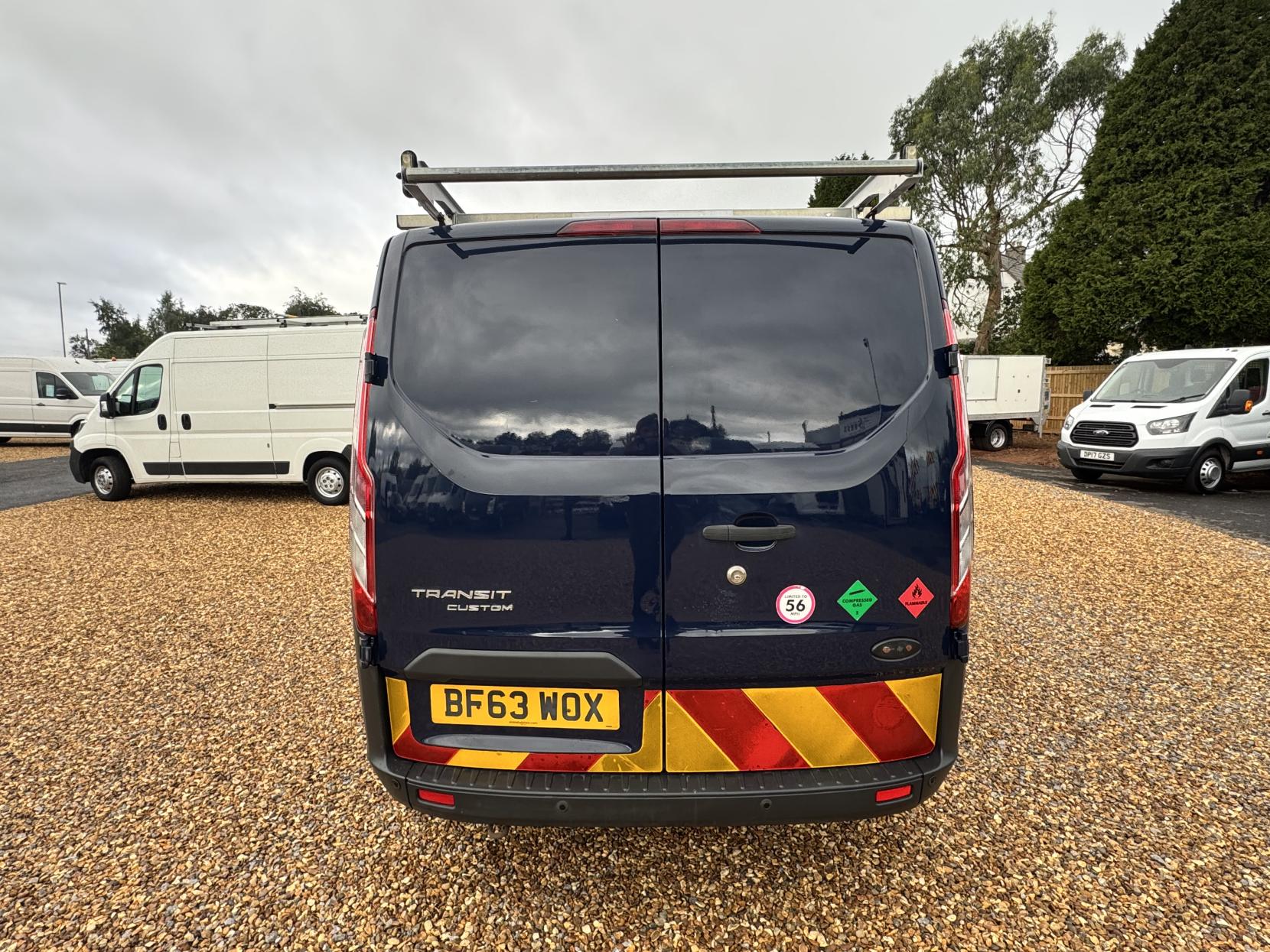 Ford Transit Custom 2.2 TDCi 330 Trend Panel Van 5dr Diesel Manual L2 H1 (197 g/km, 123 bhp)
