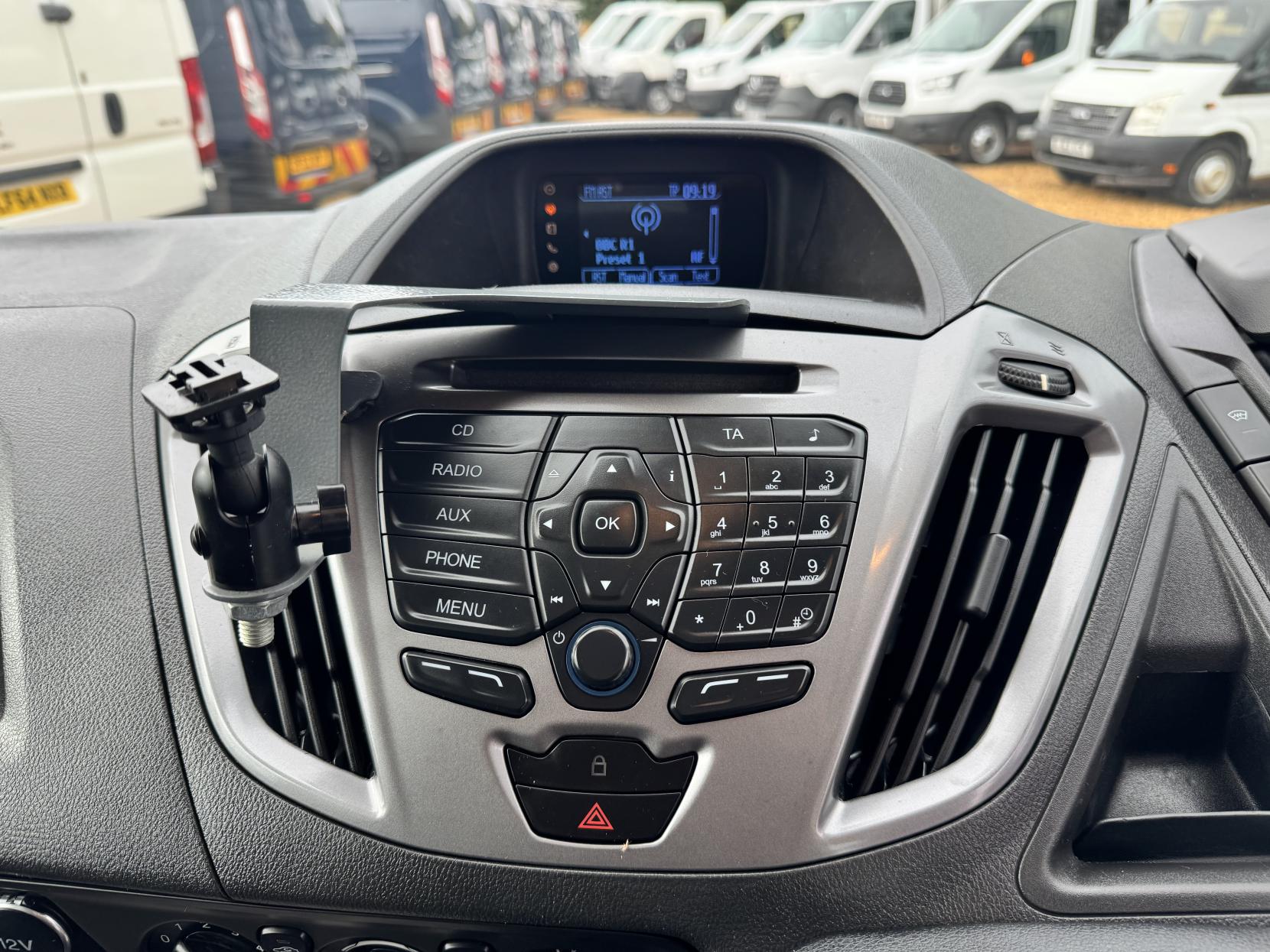Ford Transit Custom 2.2 TDCi 330 Trend Panel Van 5dr Diesel Manual L2 H1 (197 g/km, 123 bhp)