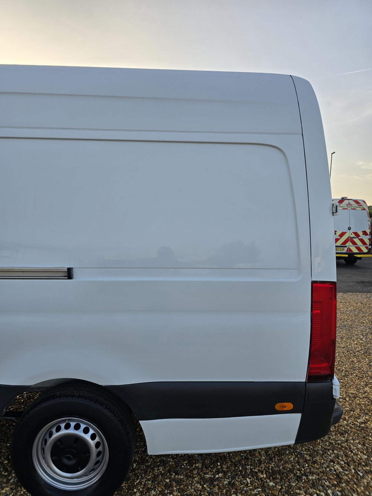 Mercedes-Benz Sprinter 2.1 311 CDI Panel Van 5dr Diesel Manual RWD L3 H2 Euro 6 (114 ps)