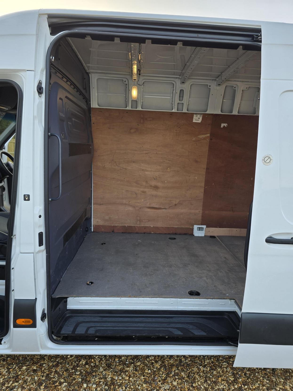 Mercedes-Benz Sprinter 2.1 311 CDI Panel Van 5dr Diesel Manual RWD L3 H2 Euro 6 (114 ps)