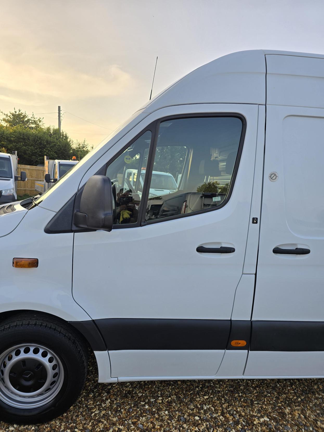 Mercedes-Benz Sprinter 2.1 311 CDI Panel Van 5dr Diesel Manual RWD L3 H2 Euro 6 (114 ps)