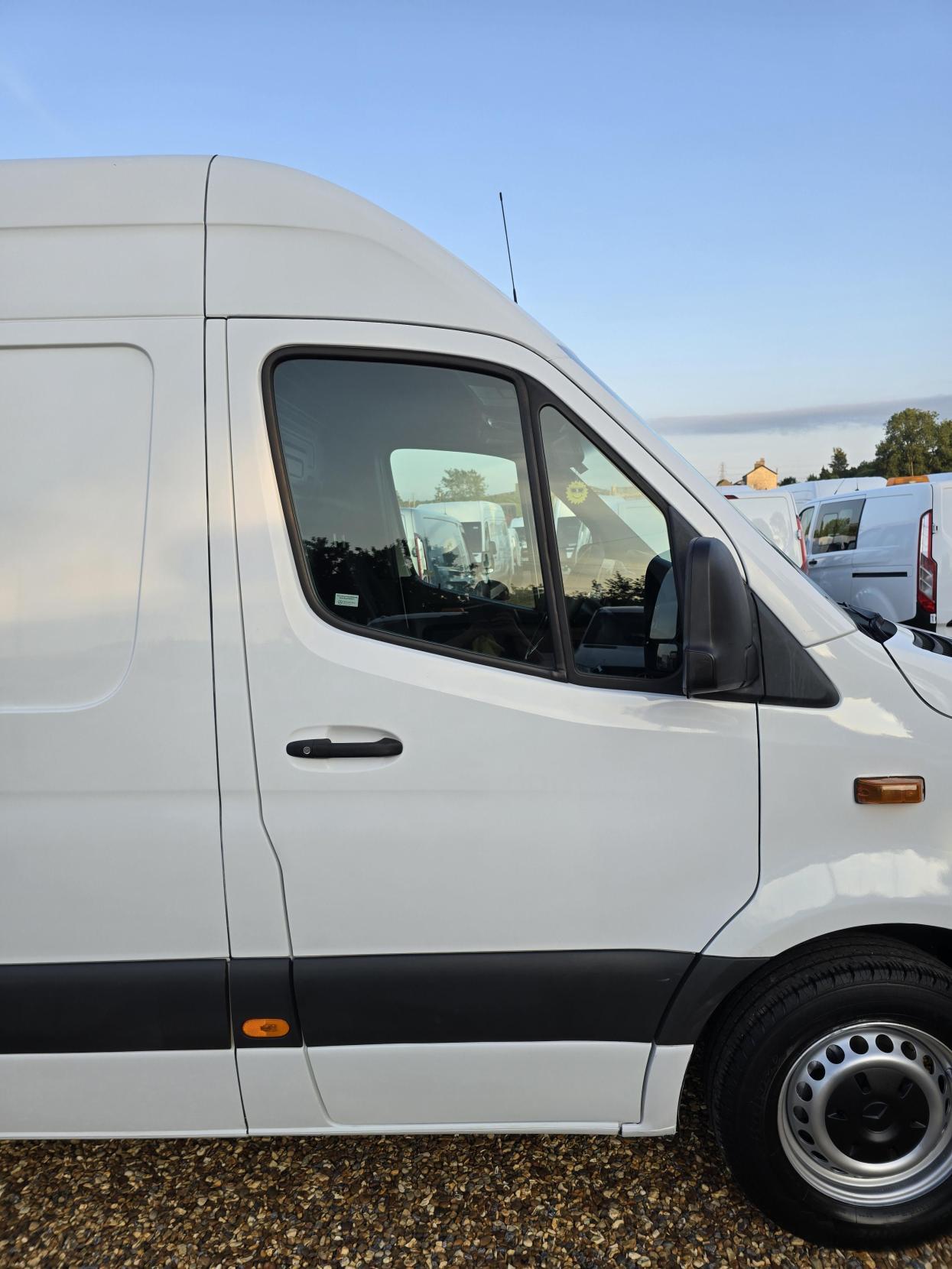 Mercedes-Benz Sprinter 2.1 311 CDI Panel Van 5dr Diesel Manual RWD L3 H2 Euro 6 (114 ps)