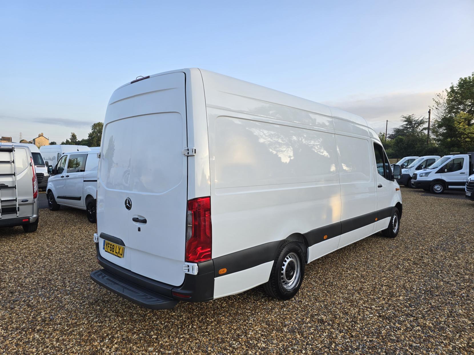 Mercedes-Benz Sprinter 2.1 311 CDI Panel Van 5dr Diesel Manual RWD L3 H2 Euro 6 (114 ps)