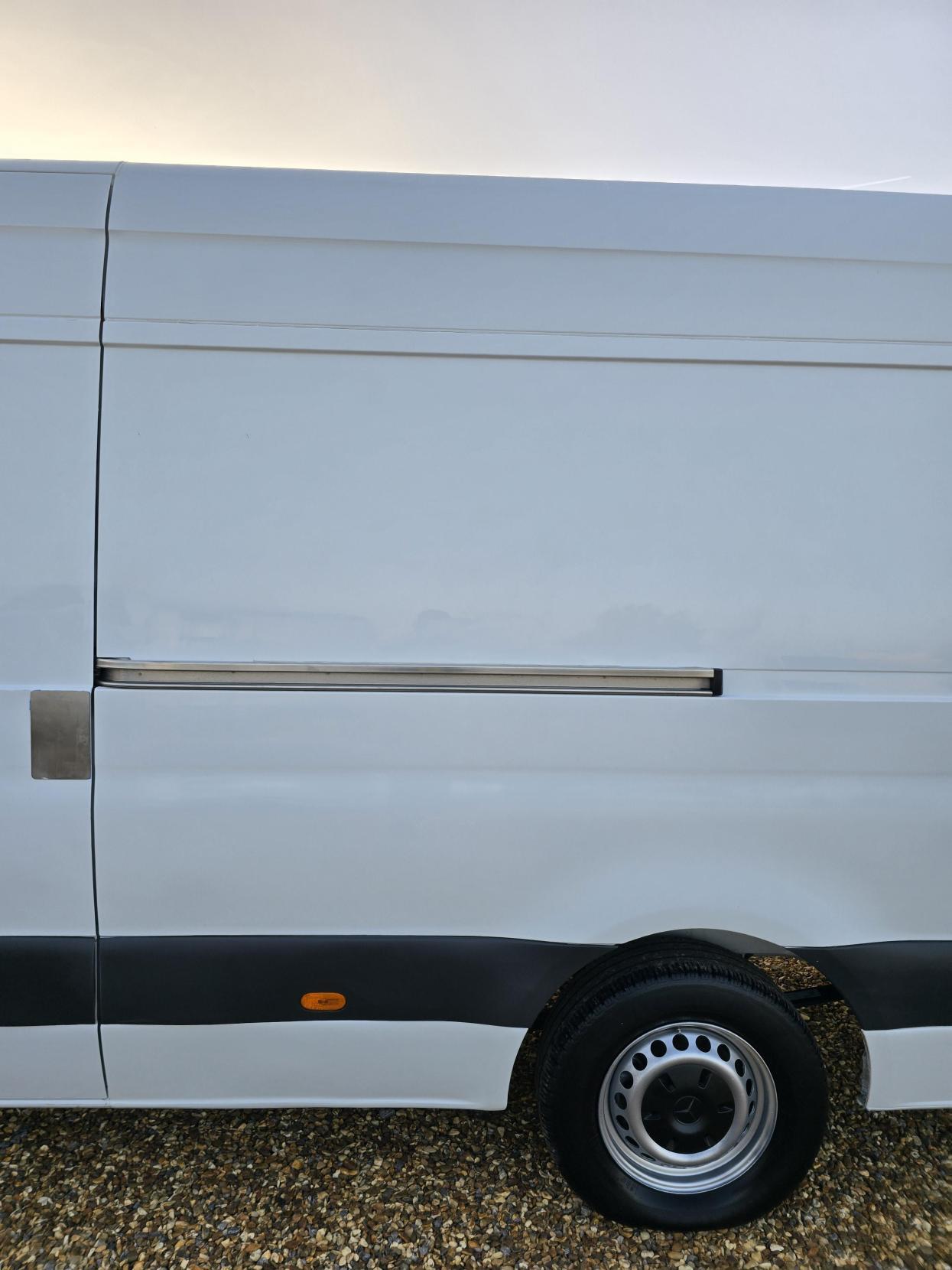 Mercedes-Benz Sprinter 2.1 311 CDI Panel Van 5dr Diesel Manual RWD L3 H2 Euro 6 (114 ps)