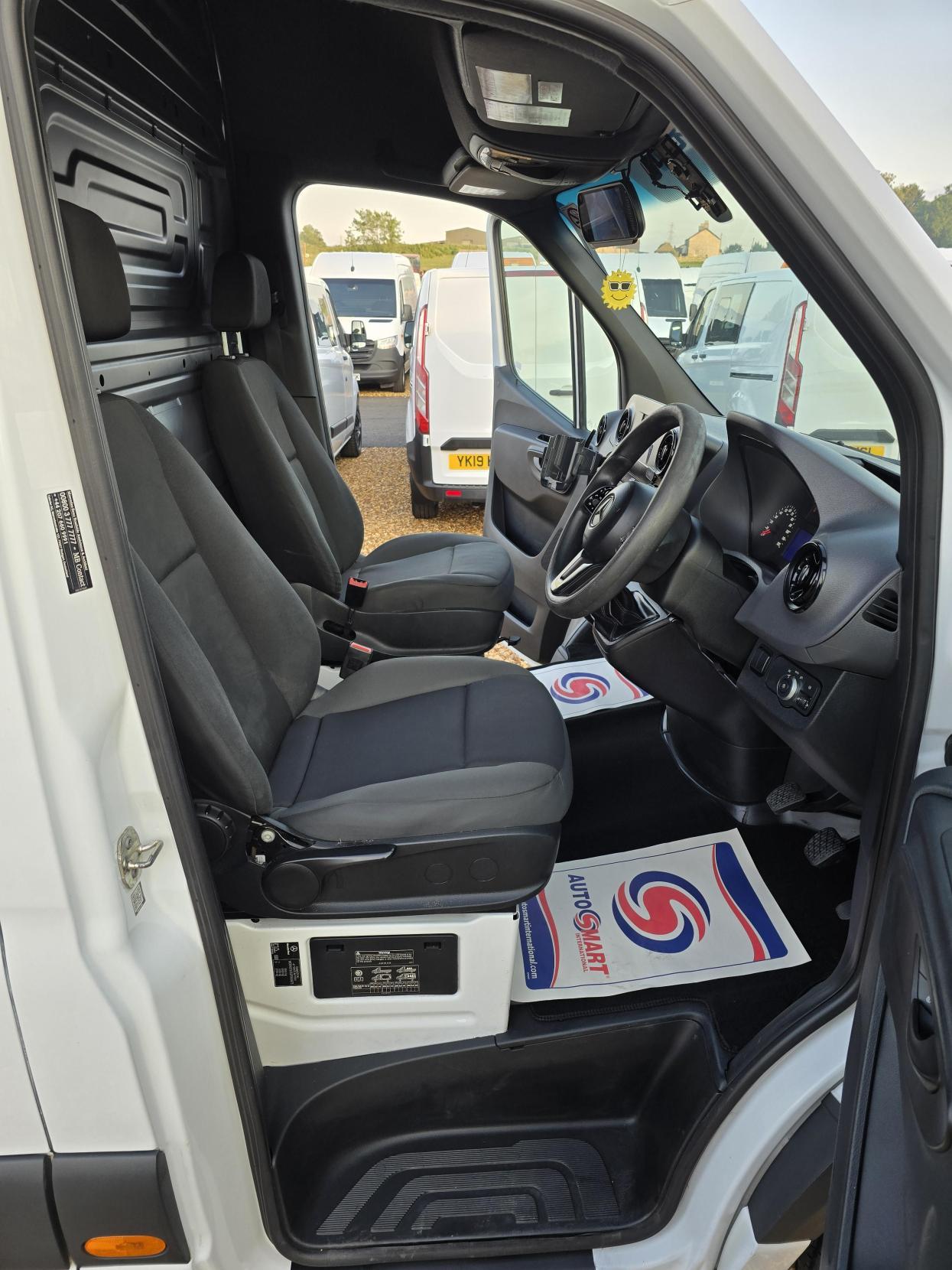 Mercedes-Benz Sprinter 2.1 311 CDI Panel Van 5dr Diesel Manual RWD L3 H2 Euro 6 (114 ps)