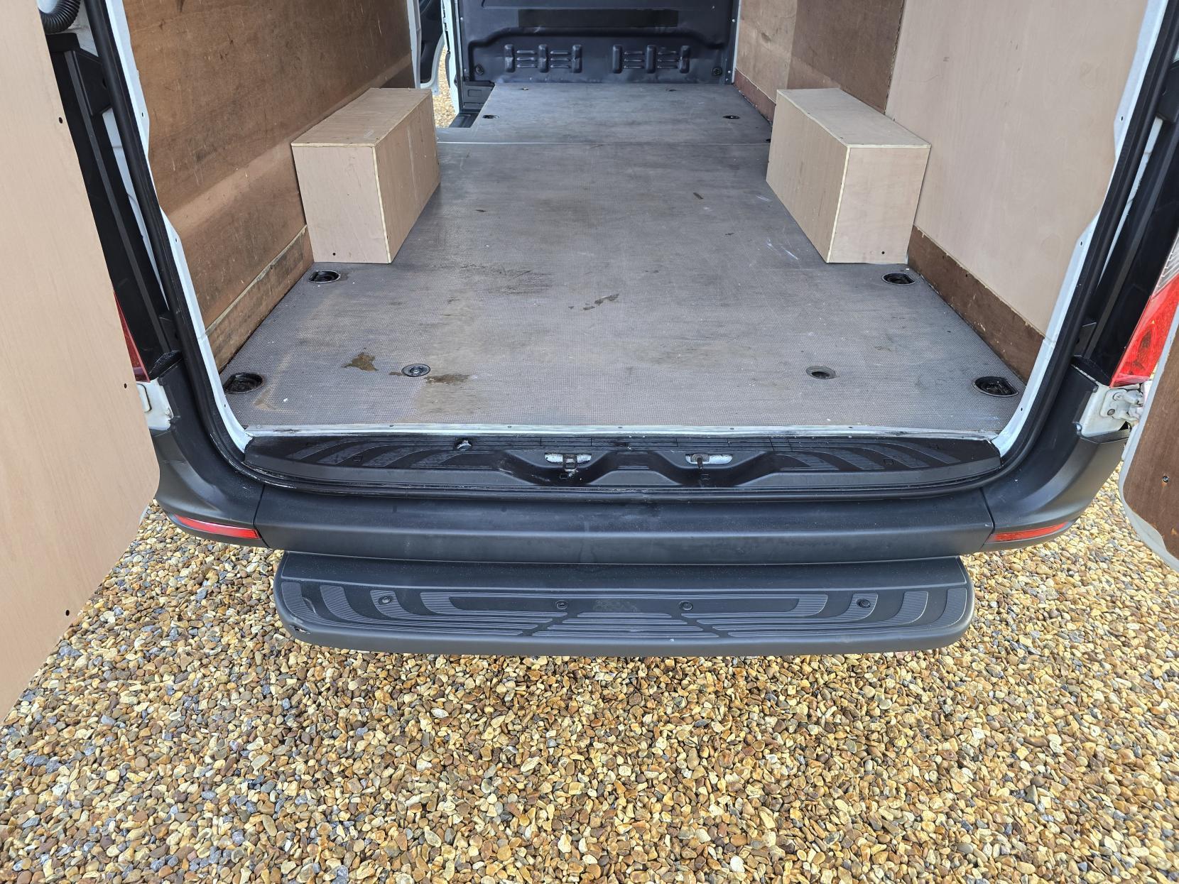 Mercedes-Benz Sprinter 2.1 311 CDI Panel Van 5dr Diesel Manual RWD L3 H2 Euro 6 (114 ps)