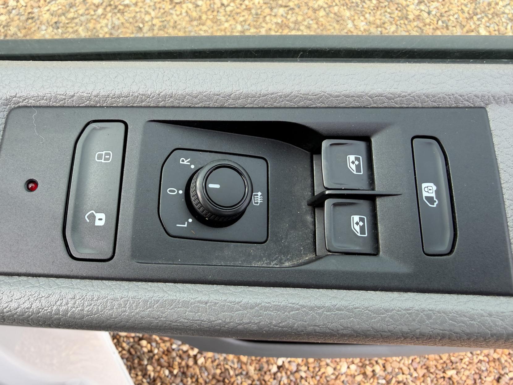 Volkswagen Transporter 2.0 TDI T28 Startline Panel Van 5dr Diesel Manual FWD SWB Euro 6 (s/s) (110 ps)