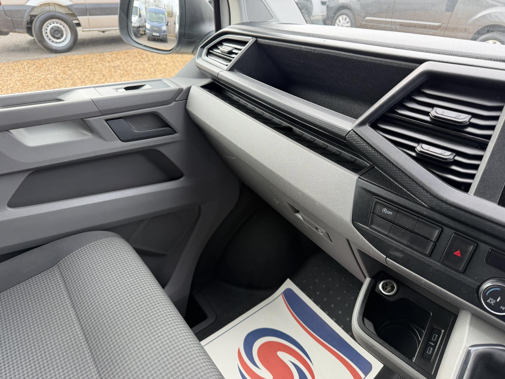 Volkswagen Transporter 2.0 TDI T28 Startline Panel Van 5dr Diesel Manual FWD SWB Euro 6 (s/s) (110 ps)