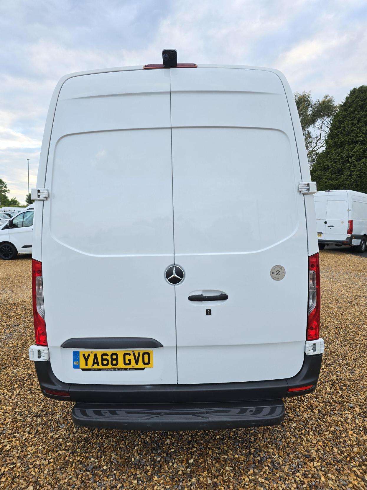 Mercedes-Benz Sprinter 2.1 311 CDI Panel Van 5dr Diesel Manual RWD L3 H2 Euro 6 (114 ps)