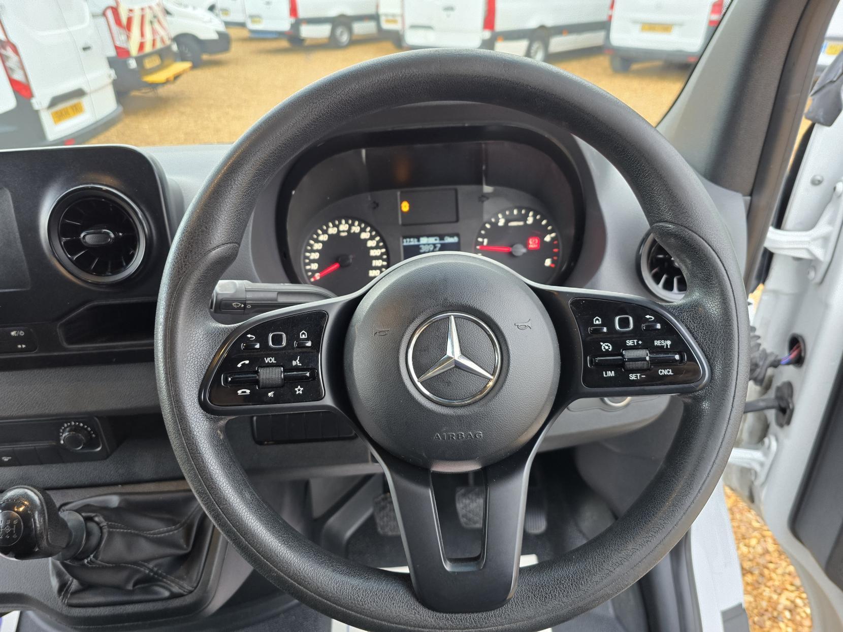 Mercedes-Benz Sprinter 2.1 311 CDI Panel Van 5dr Diesel Manual RWD L3 H2 Euro 6 (114 ps)